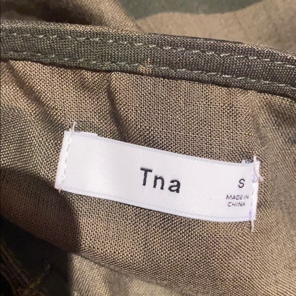 Aritzia TNA Yirrell Dress - Picture 8 of 10